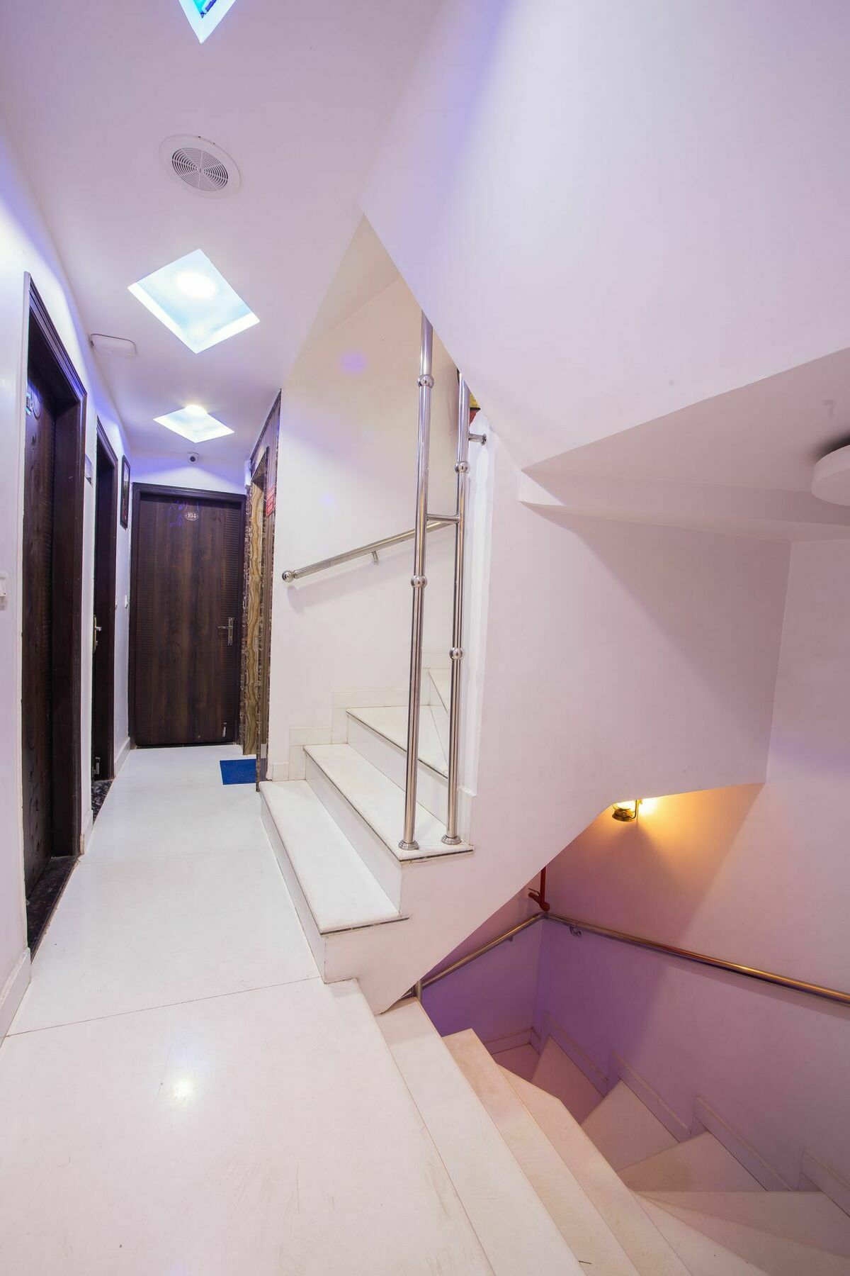 Hotel Sarthak Palace - By Pooja Hospitality นิวเดลี ภายนอก รูปภาพ