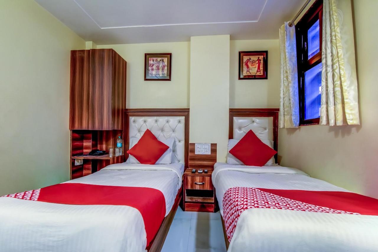 Hotel Sarthak Palace - By Pooja Hospitality นิวเดลี ภายนอก รูปภาพ
