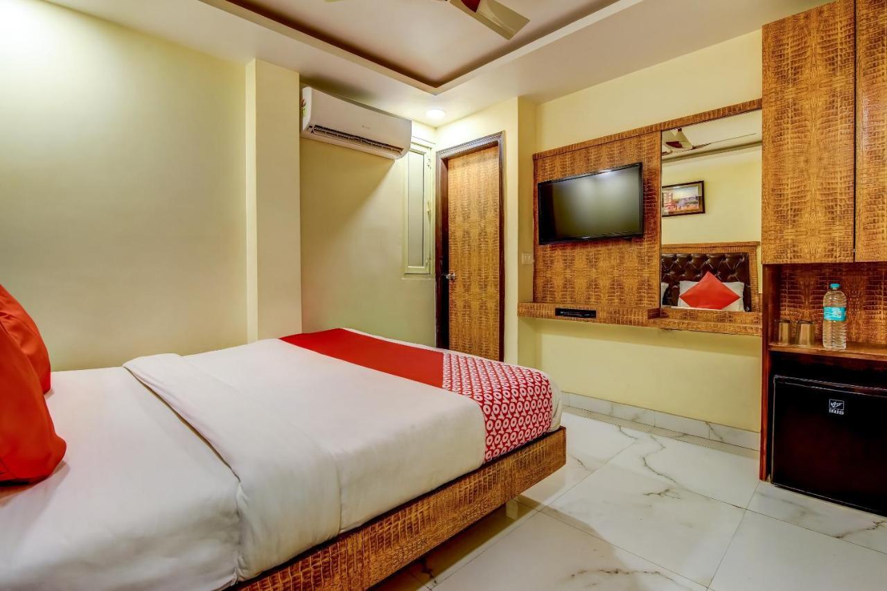 Hotel Sarthak Palace - By Pooja Hospitality นิวเดลี ภายนอก รูปภาพ